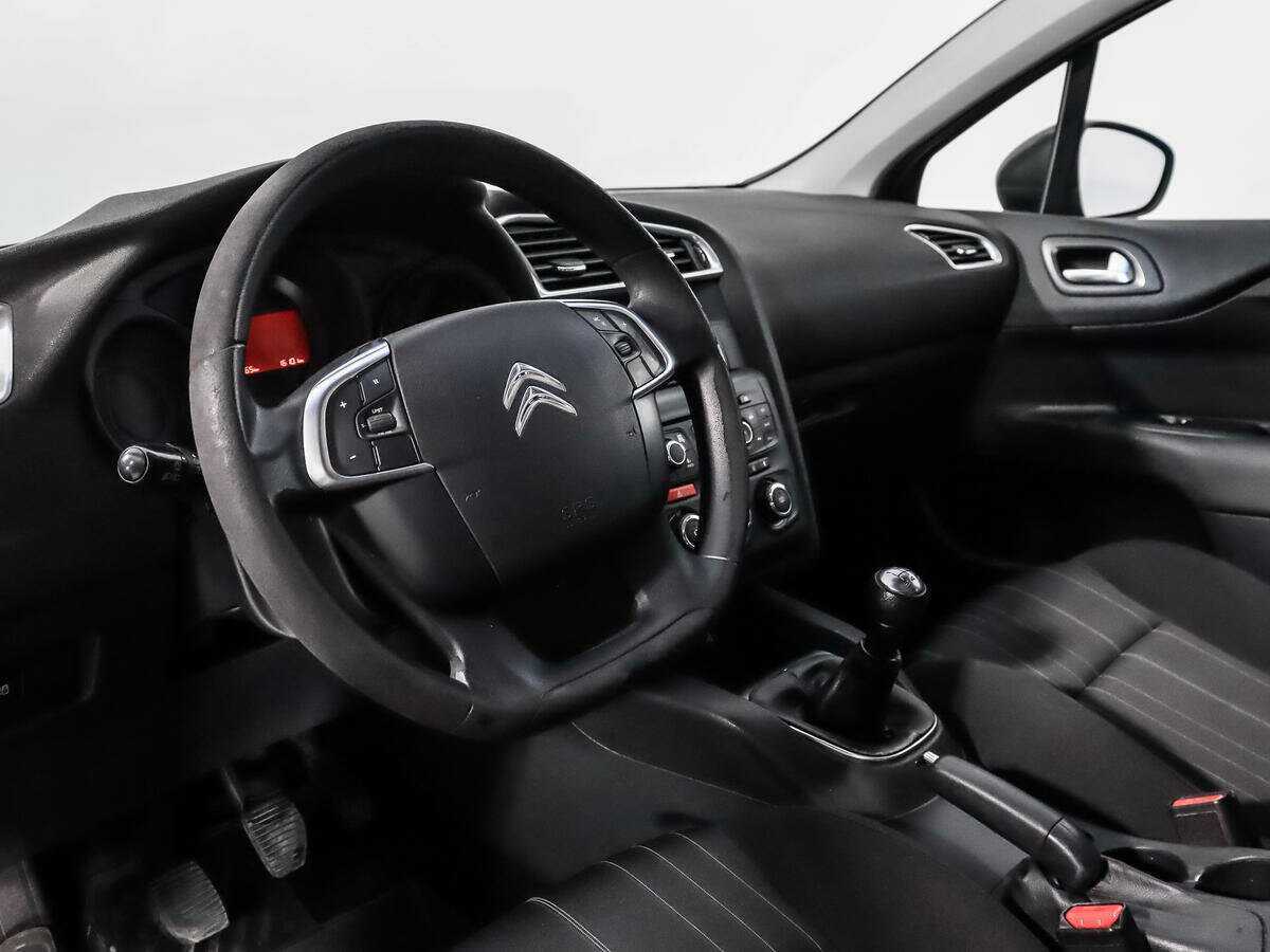 Citroen C4 с пробегом — 2012 год. Фото: #8