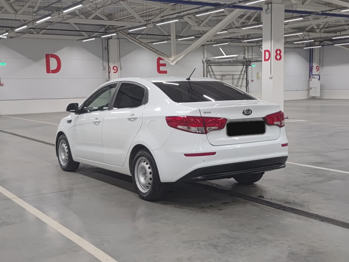 Kia Rio с пробегом — 2016 год. Фото: #6