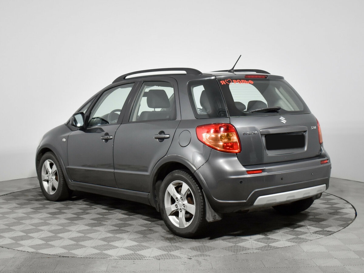 Suzuki SX4 с пробегом — 2010 год. Фото: #6