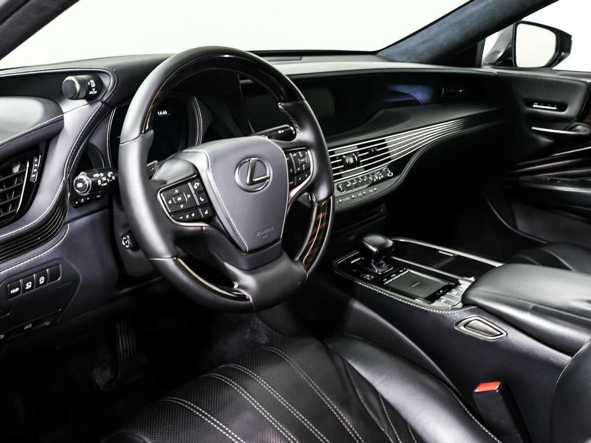 Lexus LS с пробегом — 2018 год. Фото: #11
