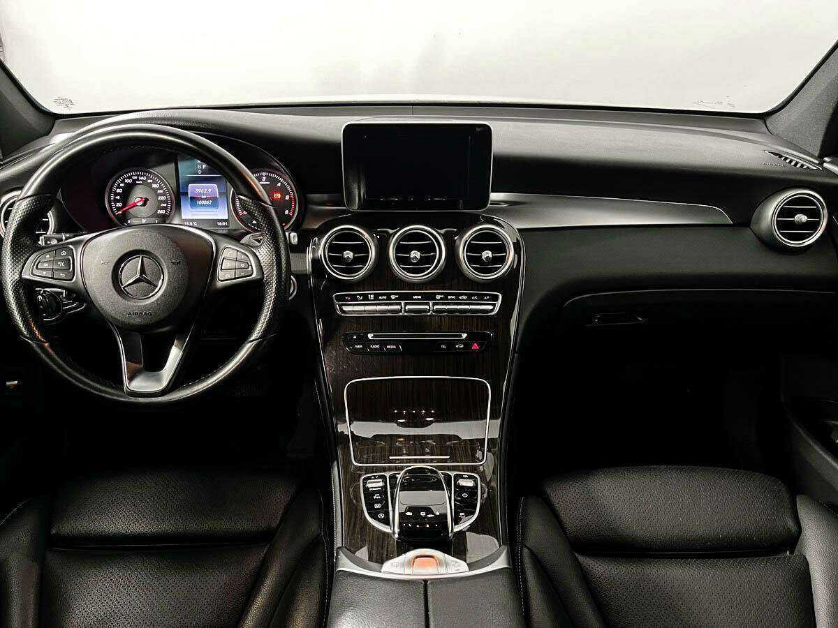 Mercedes-Benz GLC с пробегом — 2016 год. Фото: #9