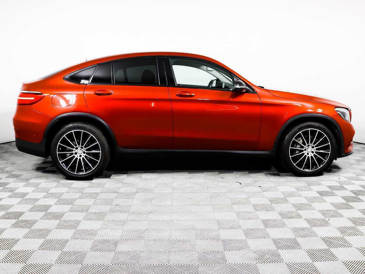 Mercedes-Benz GLC Coupe с пробегом — 2016 год. Фото: #3
