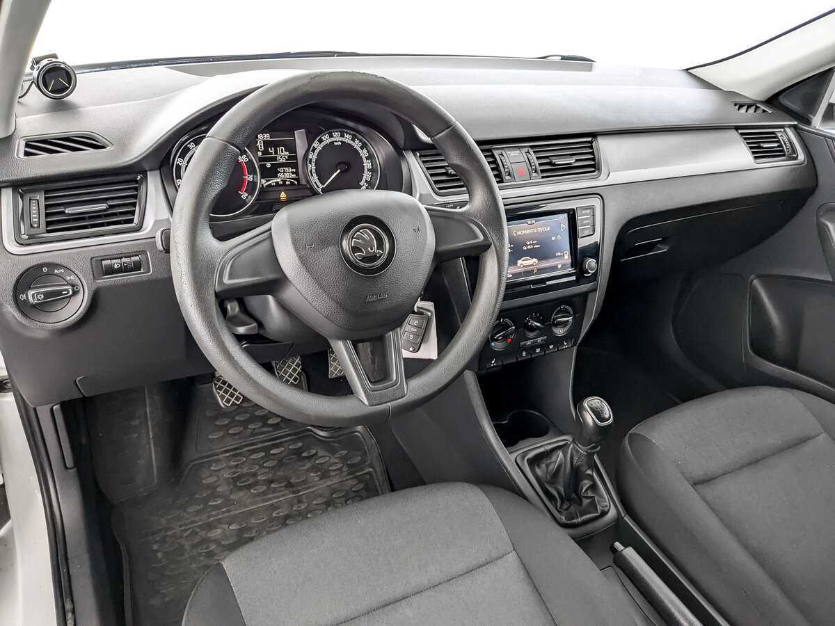 Skoda Rapid с пробегом — 2019 год. Фото: #15
