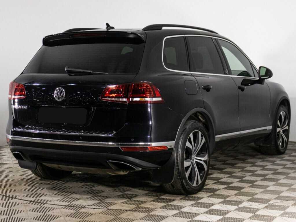 Volkswagen Touareg с пробегом — 2017 год. Фото: #4
