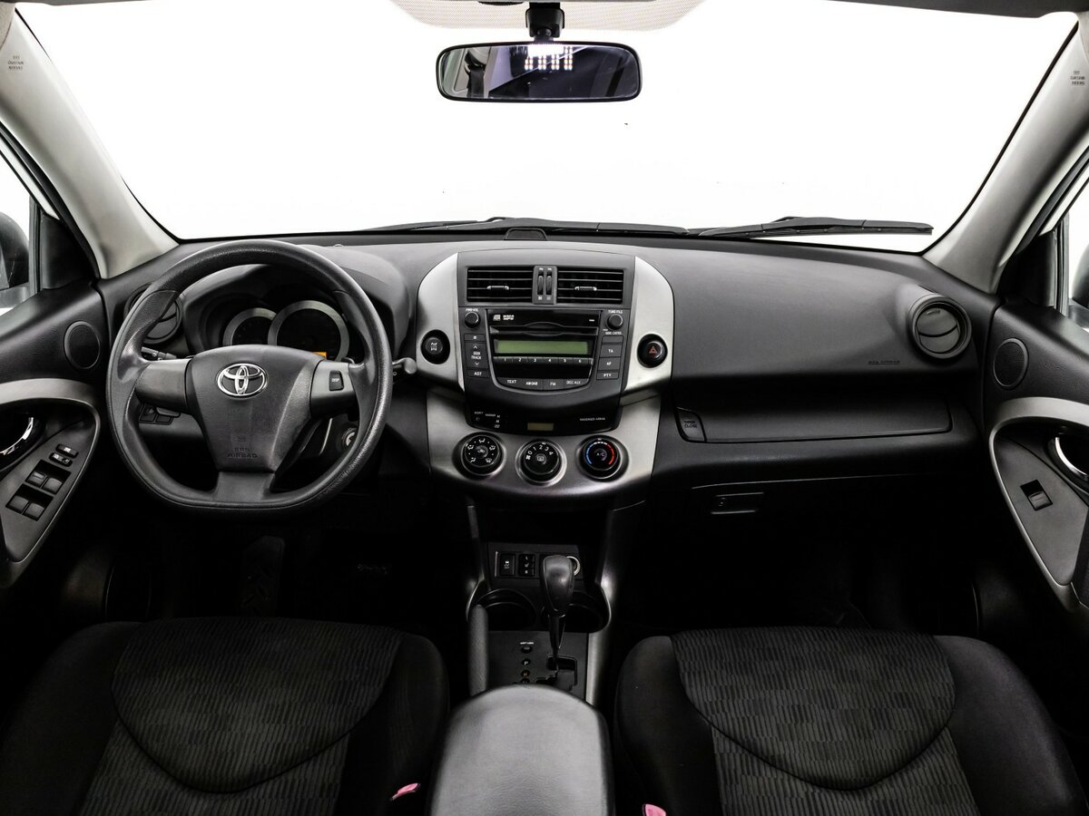 Toyota RAV4 с пробегом — 2010 год. Фото: #7