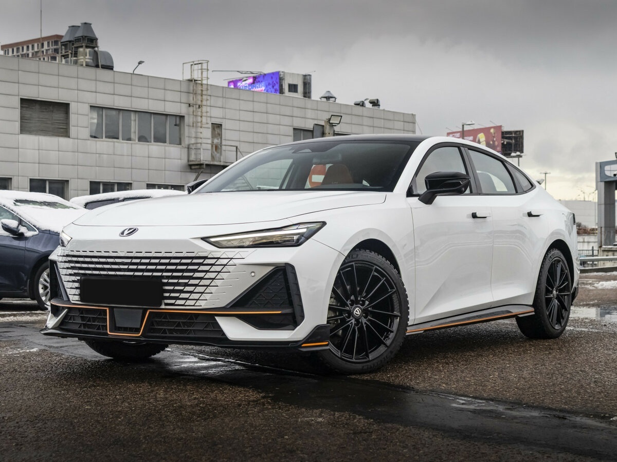 Changan UNI-V с пробегом — 2023 год. Посмотреть фото