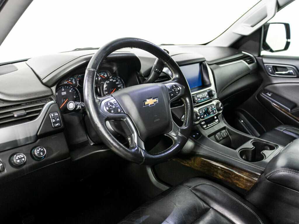 Chevrolet Tahoe с пробегом — 2016 год. Фото: #8