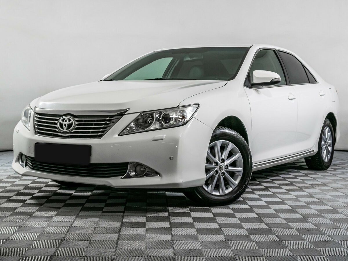 Toyota Camry с пробегом — 2014 год. Посмотреть фото