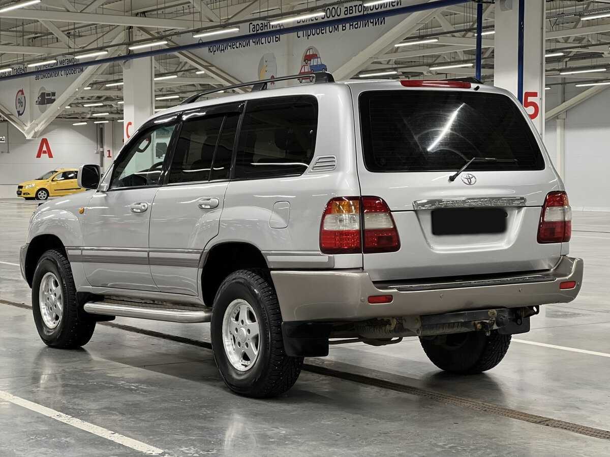 Toyota Land Cruiser с пробегом — 2006 год. Фото: #6