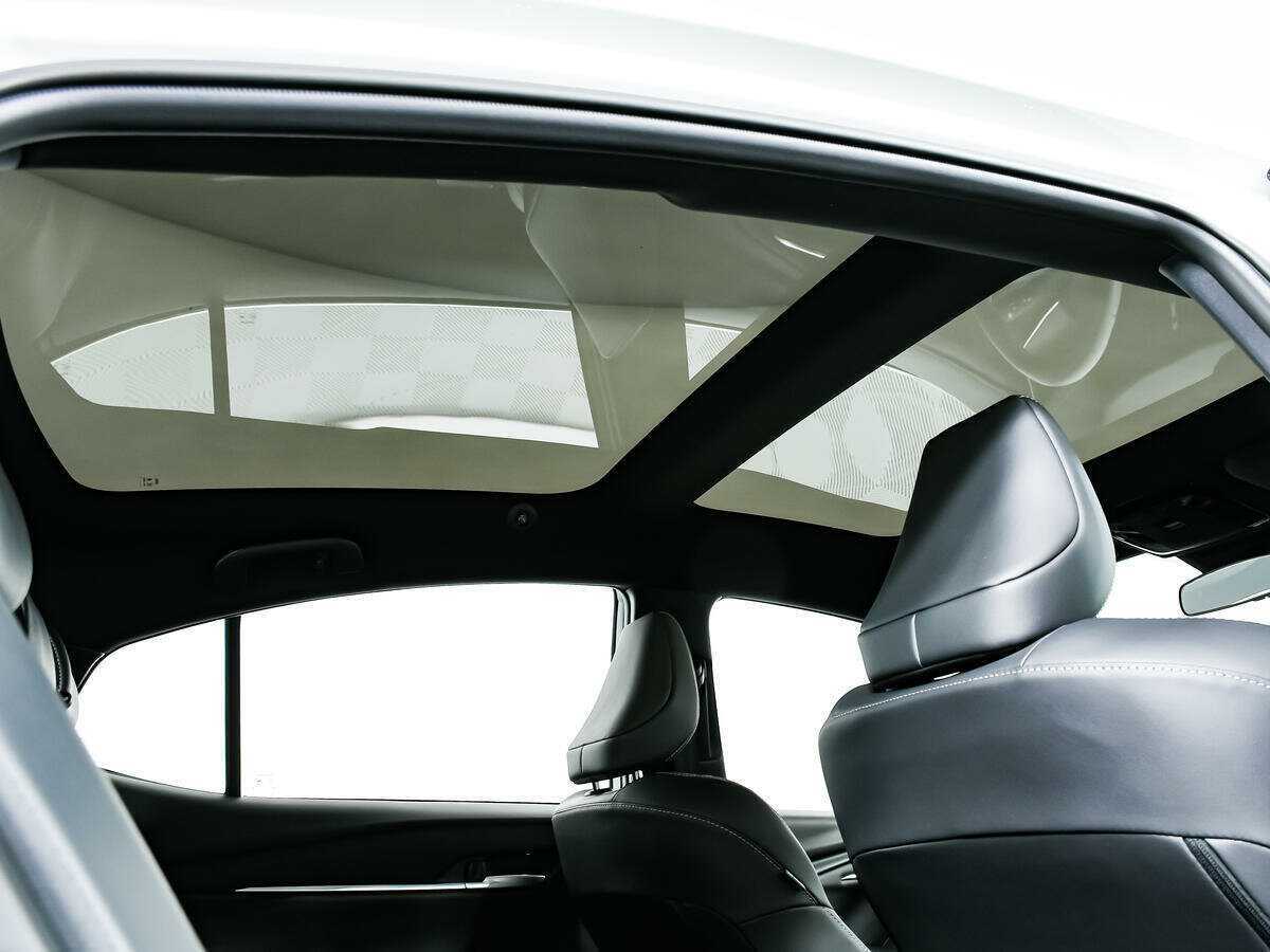 Toyota Camry с пробегом — 2024 год. Фото: #14
