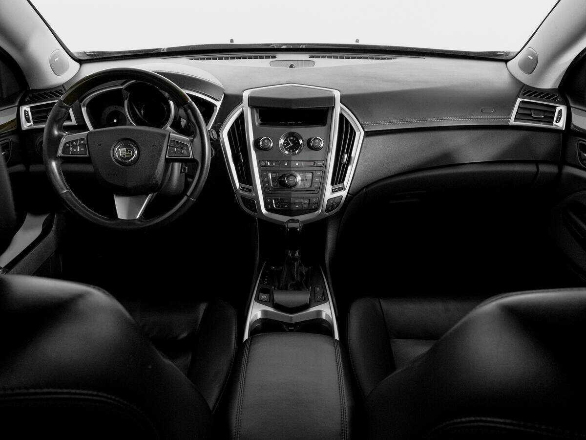 Cadillac SRX с пробегом — 2011 год. Фото: #11