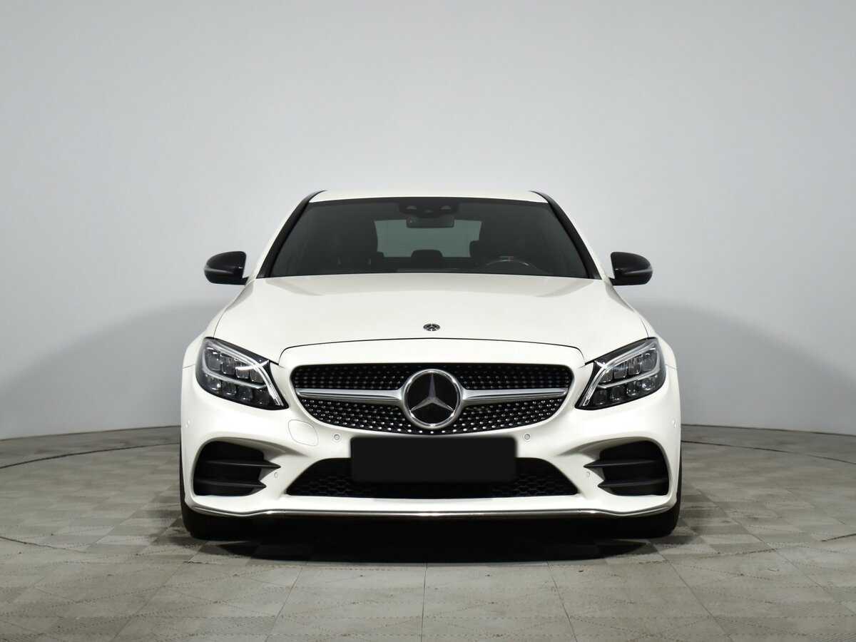 Mercedes-Benz C-Класс AMG с пробегом — 2018 год. Фото: #1
