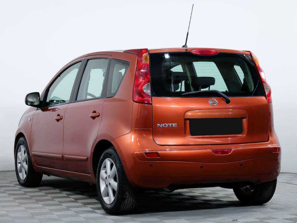 Nissan Note с пробегом — 2008 год. Фото: #5