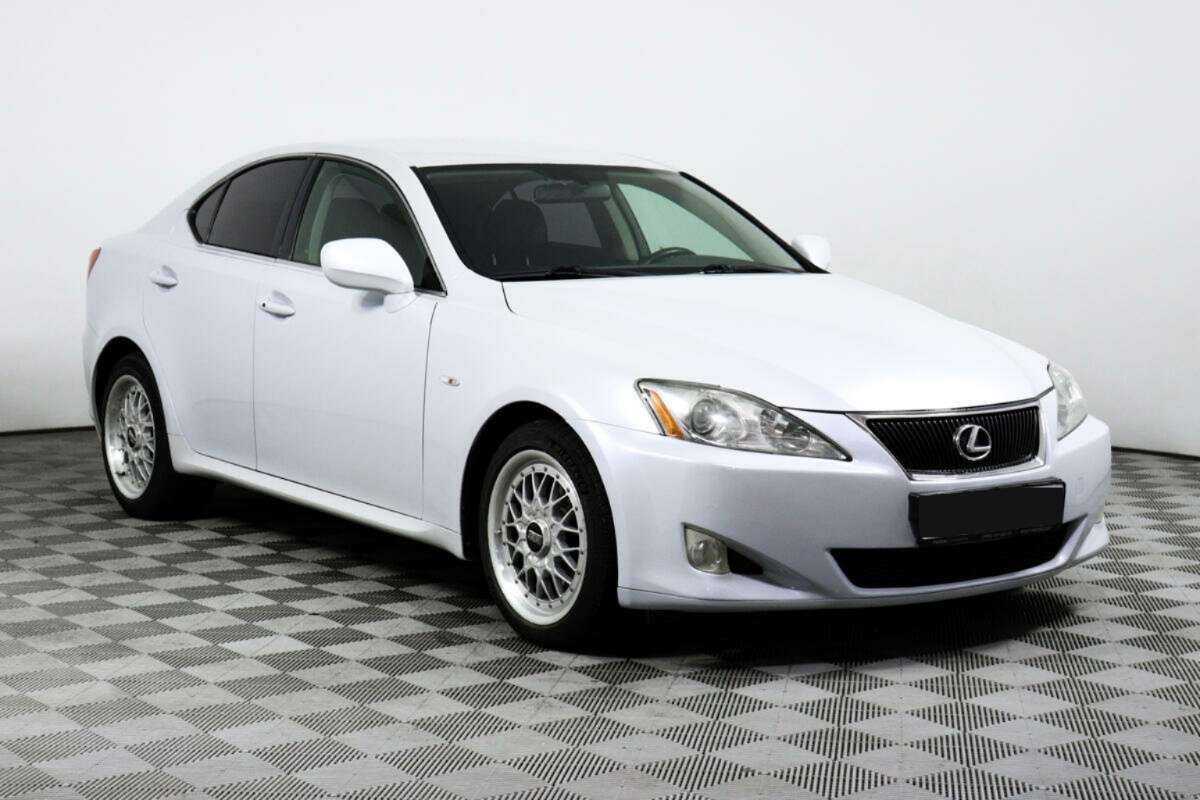 Lexus IS с пробегом — 2008 год. Фото: #2