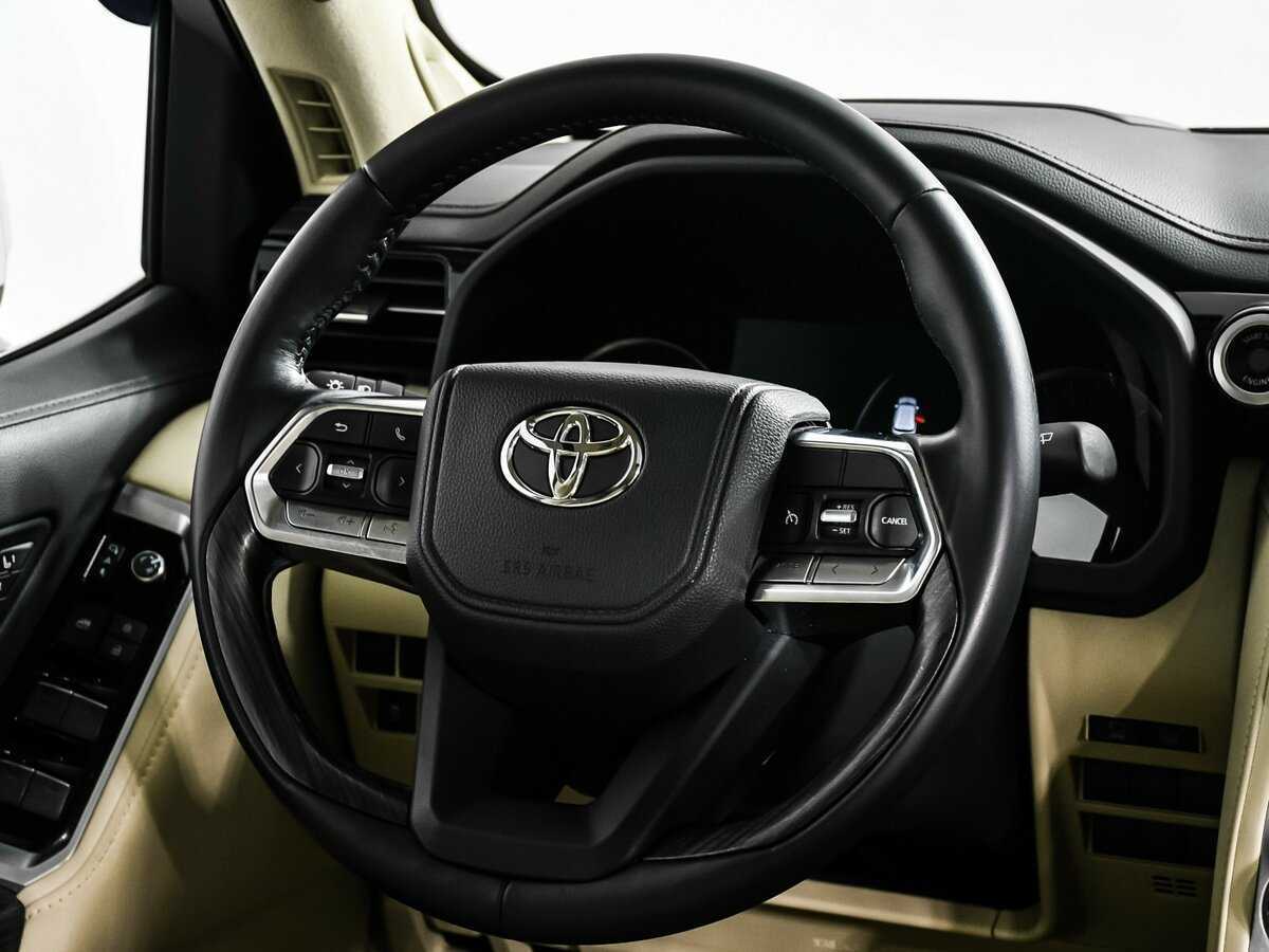 Toyota Land Cruiser с пробегом — 2022 год. Фото: #11