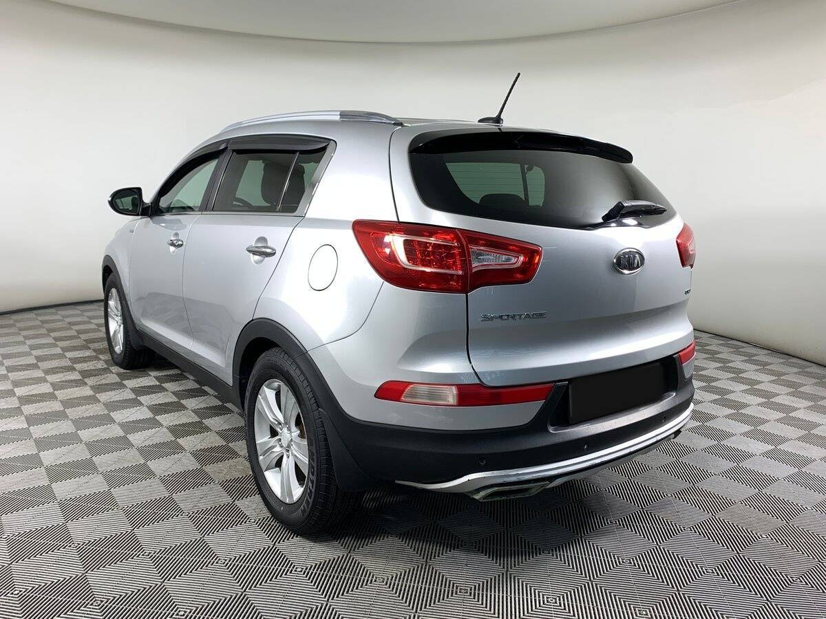 Kia Sportage с пробегом — 2011 год. Фото: #6