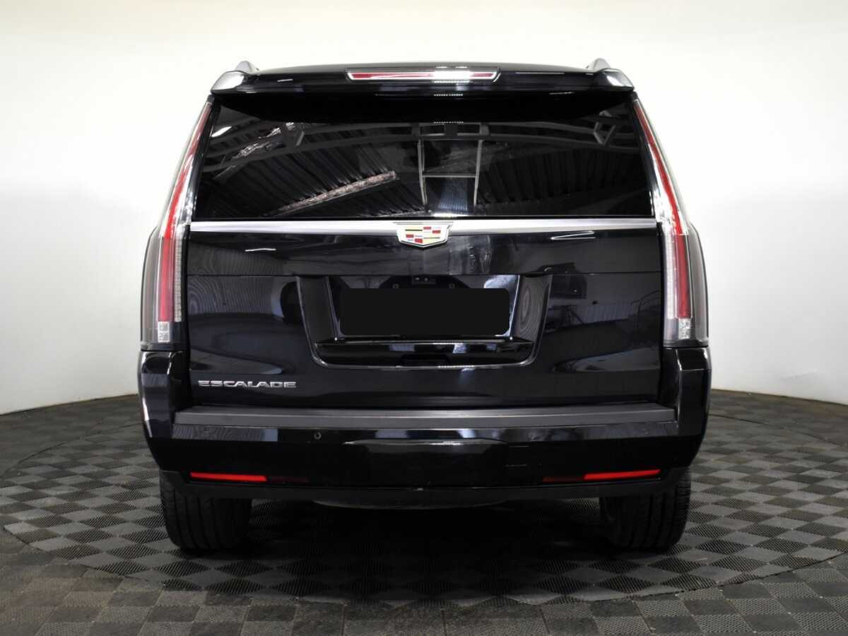 Cadillac Escalade с пробегом — 2018 год. Фото: #4