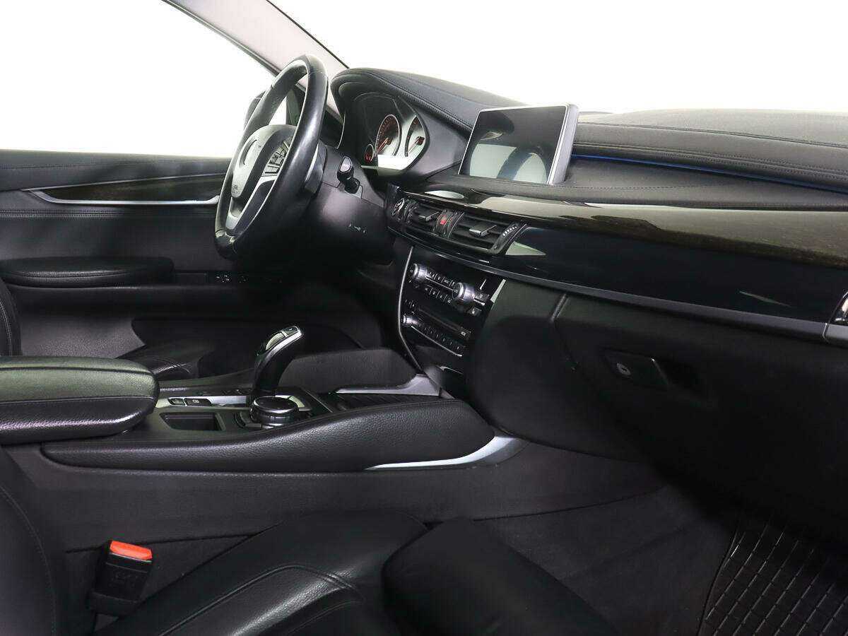 BMW X6 с пробегом — 2015 год. Фото: #9