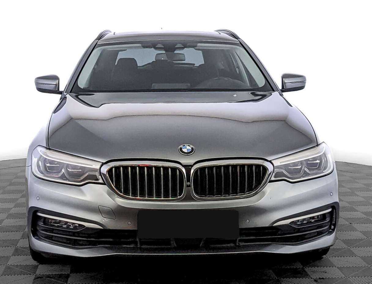 BMW 5 серии с пробегом — 2019 год. Фото: #1