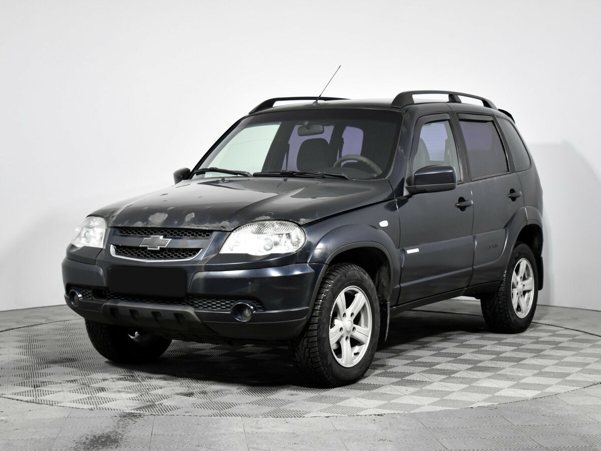 Chevrolet Niva с пробегом — 2013 год. Фото: #0