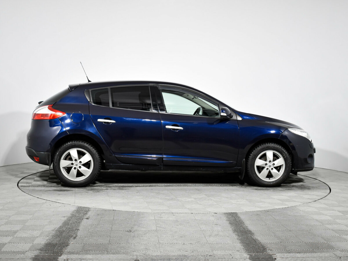 Renault Megane с пробегом — 2010 год. Фото: #3
