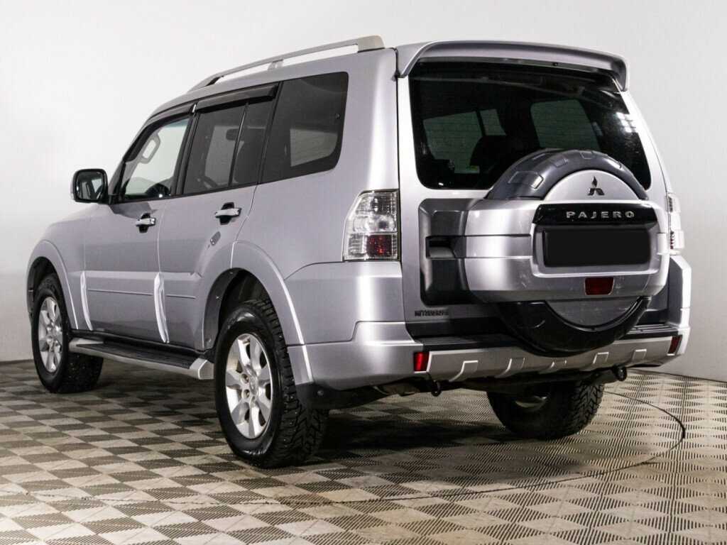 Mitsubishi Pajero с пробегом — 2011 год. Фото: #5
