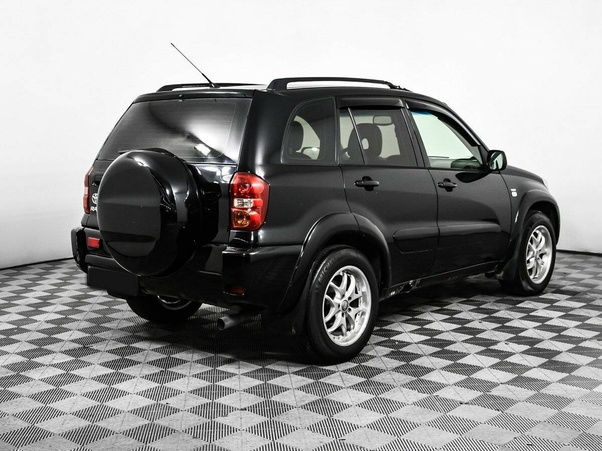 Toyota RAV4 с пробегом — 2005 год. Фото: #4