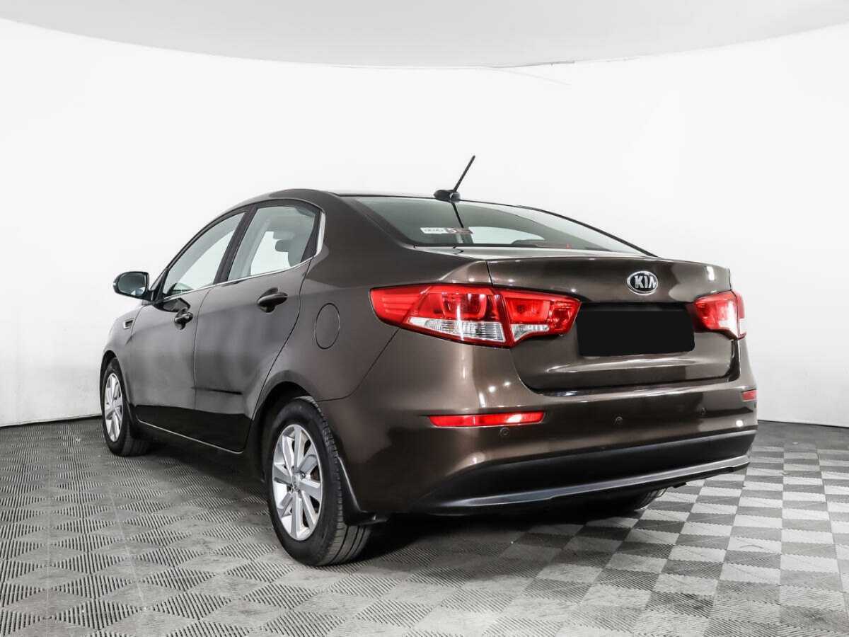 Kia Rio с пробегом — 2017 год. Фото: #6