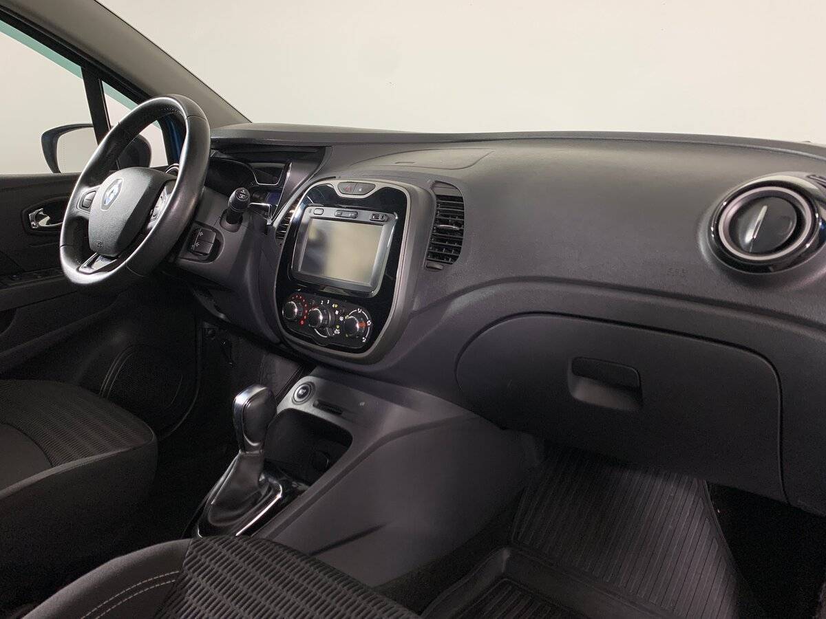 Renault Kaptur с пробегом — 2016 год. Фото: #12