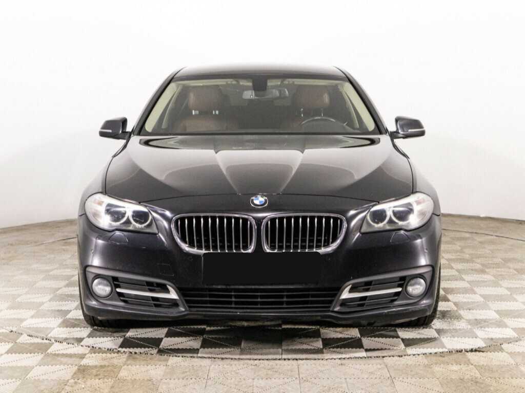 BMW 5 серии с пробегом — 2015 год. Фото: #1