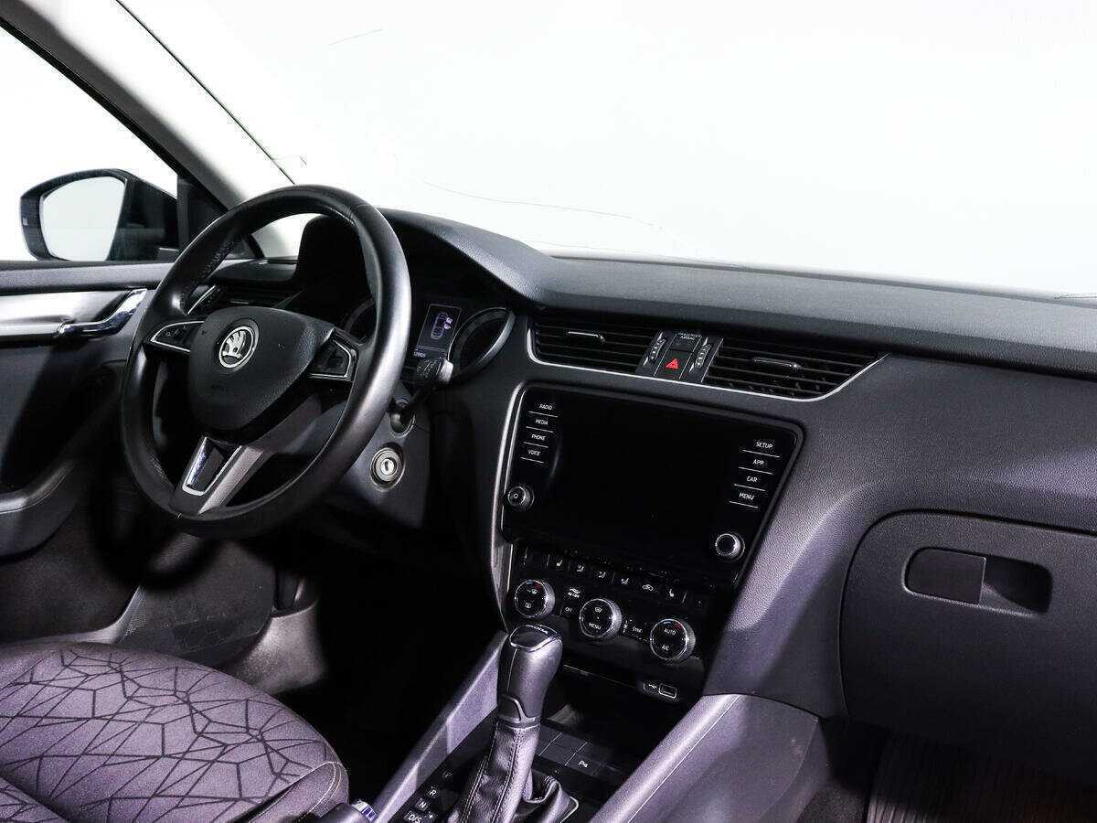 Skoda Octavia с пробегом — 2020 год. Фото: #8