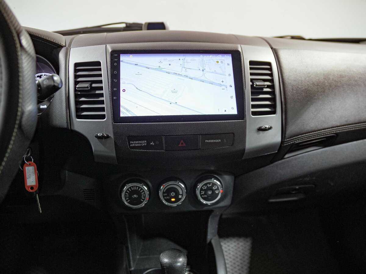 Mitsubishi Outlander с пробегом — 2010 год. Фото: #9