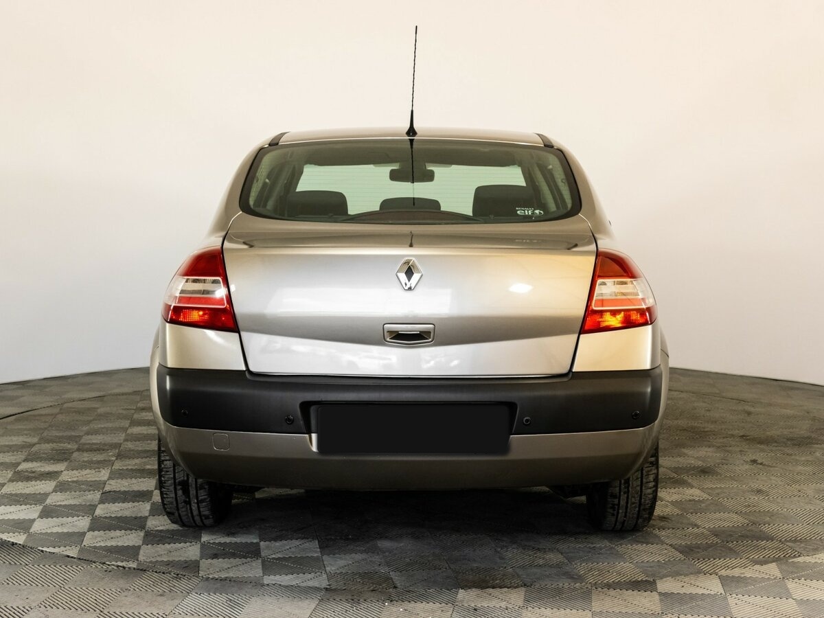 Renault Megane с пробегом — 2008 год. Фото: #4