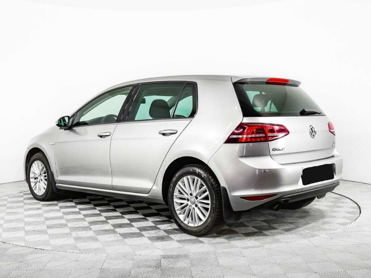 Volkswagen Golf с пробегом — 2014 год. Фото: #6