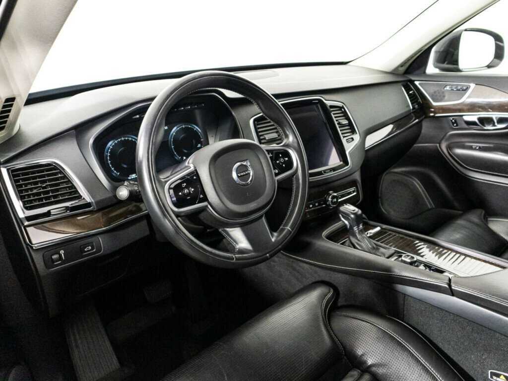 Volvo XC90 с пробегом — 2016 год. Фото: #10