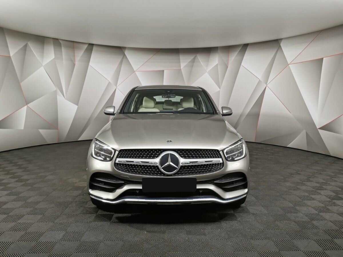 Mercedes-Benz GLC Coupe с пробегом — 2019 год. Фото: #6