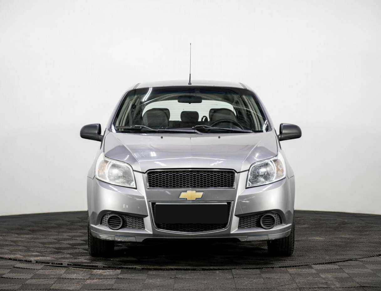 Chevrolet Aveo с пробегом — 2010 год. Фото: #1