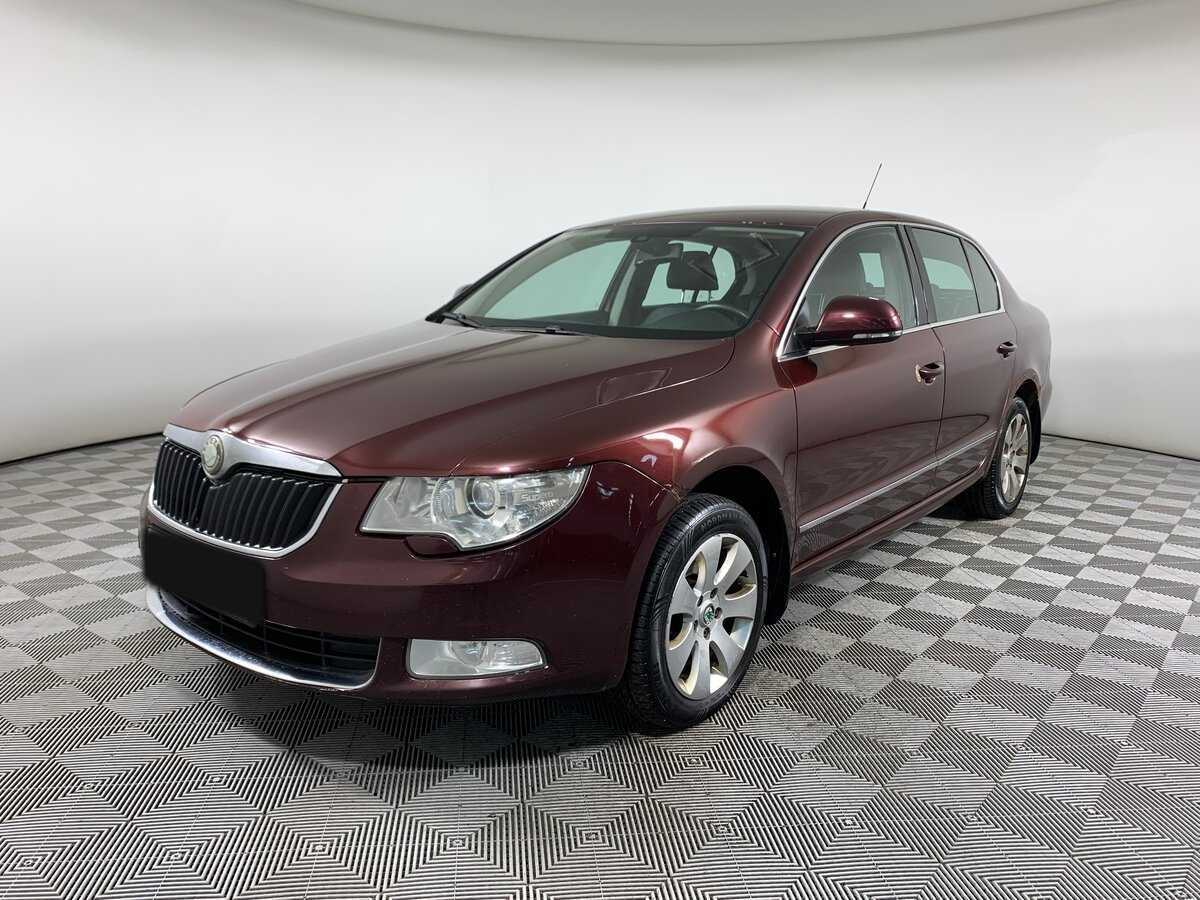 Skoda Superb с пробегом — 2009 год. Фото: #0