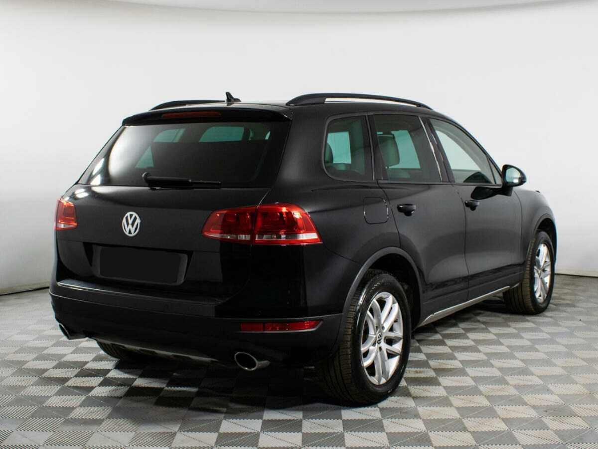 Volkswagen Touareg с пробегом — 2010 год. Фото: #3