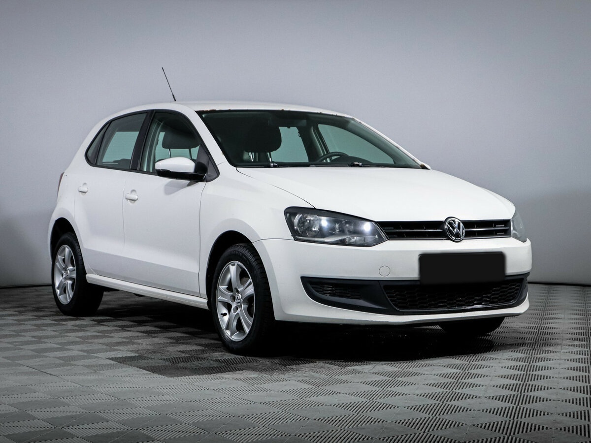 Volkswagen Polo с пробегом — 2011 год. Фото: #2