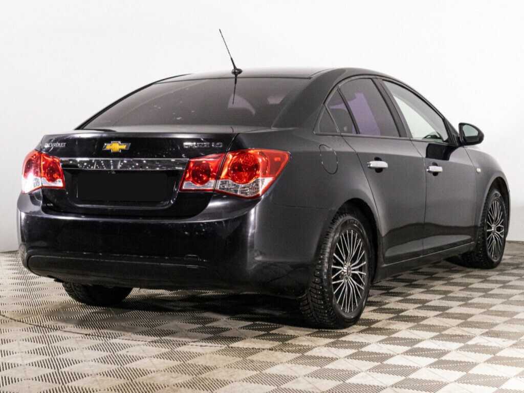 Chevrolet Cruze с пробегом — 2011 год. Фото: #4