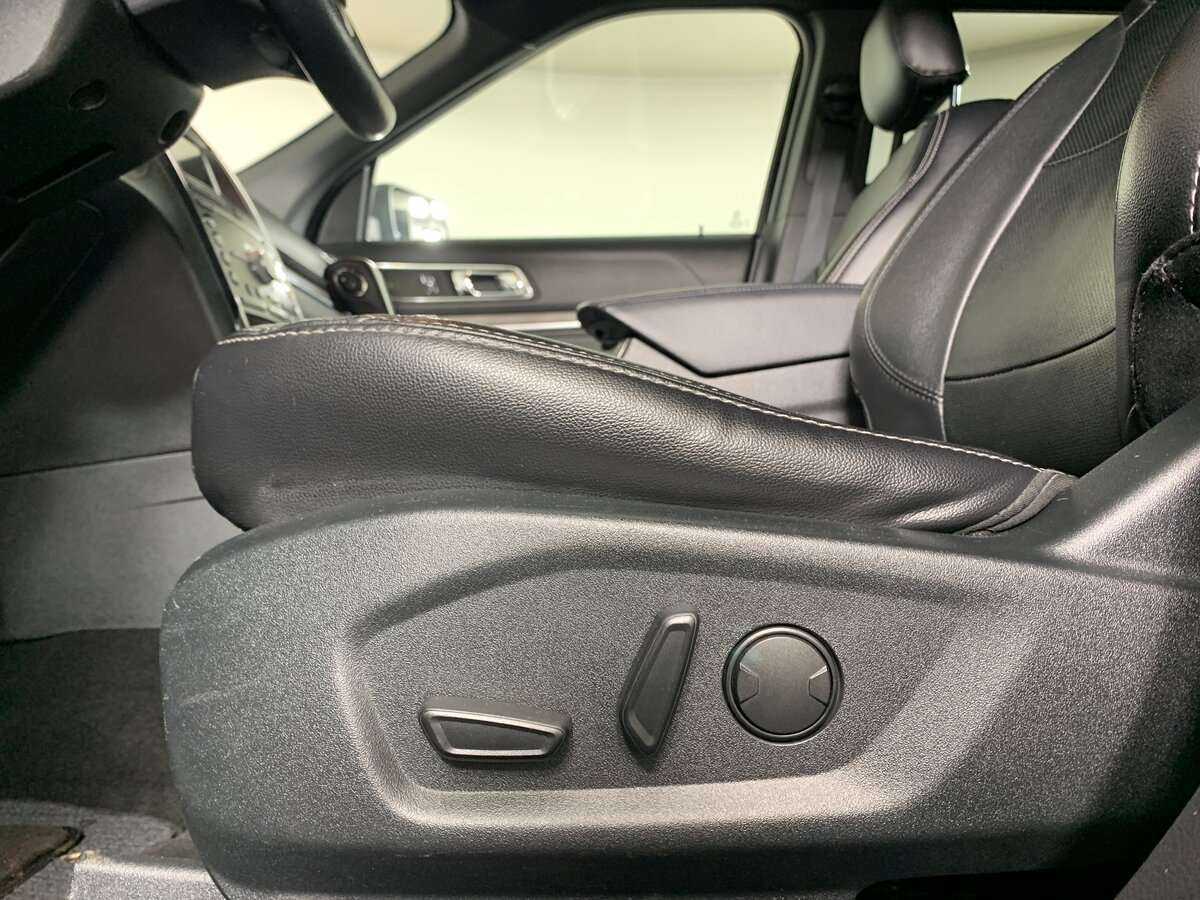 Ford Explorer с пробегом — 2019 год. Фото: #16