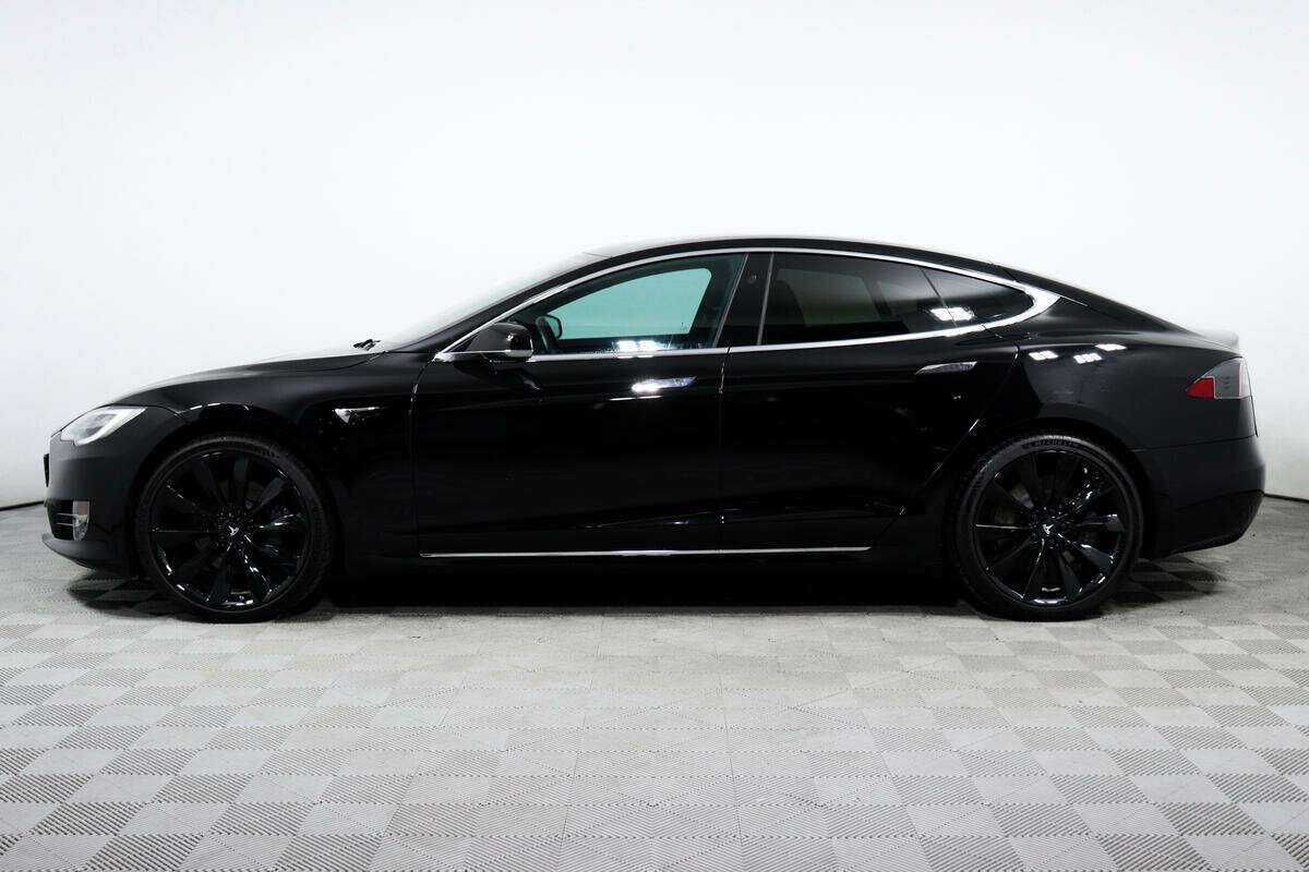 Tesla Model S с пробегом — 2020 год. Фото: #7