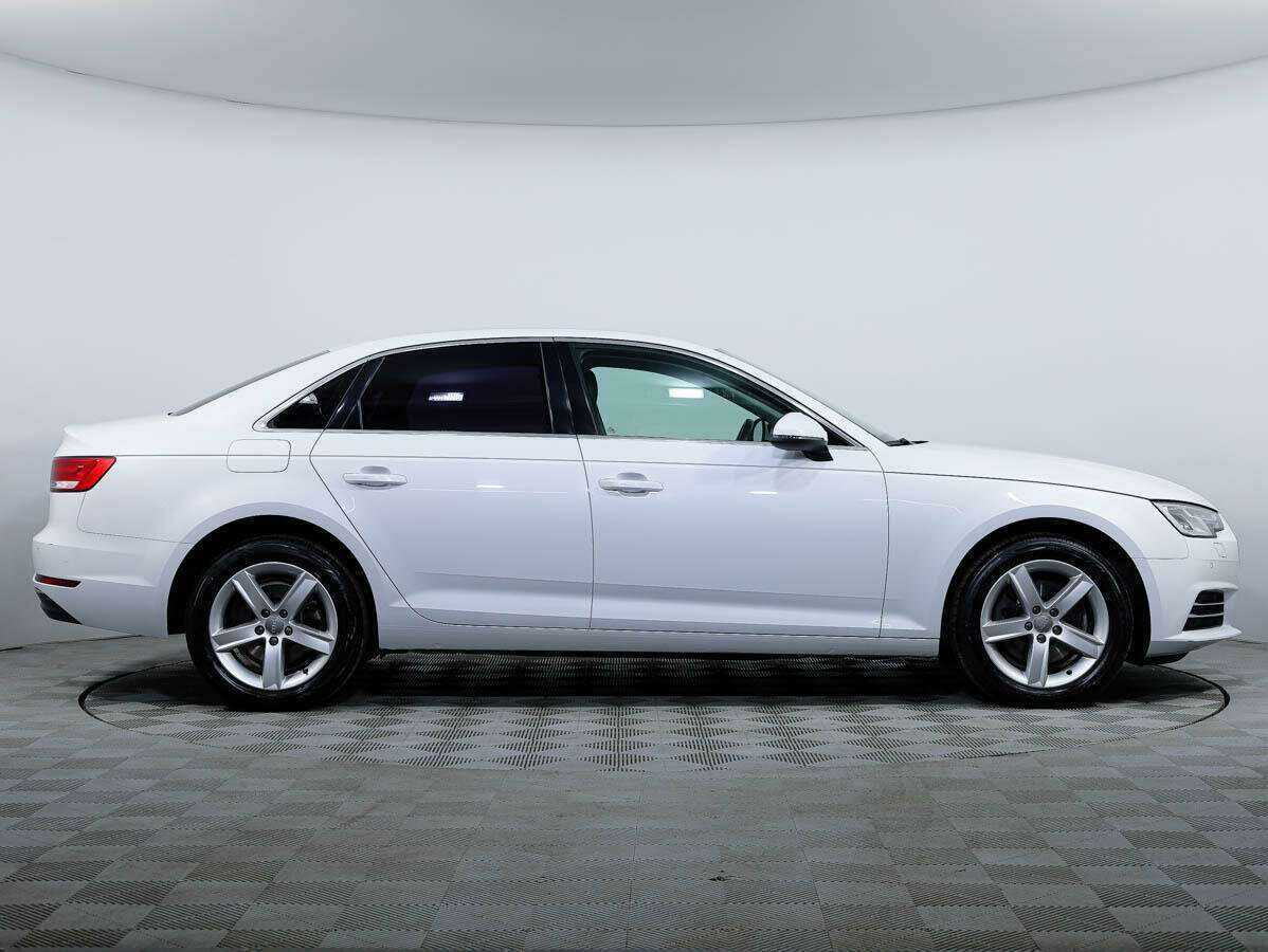 Audi A4 с пробегом — 2015 год. Фото: #2