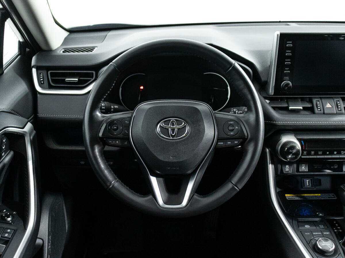 Toyota RAV4 с пробегом — 2022 год. Фото: #22