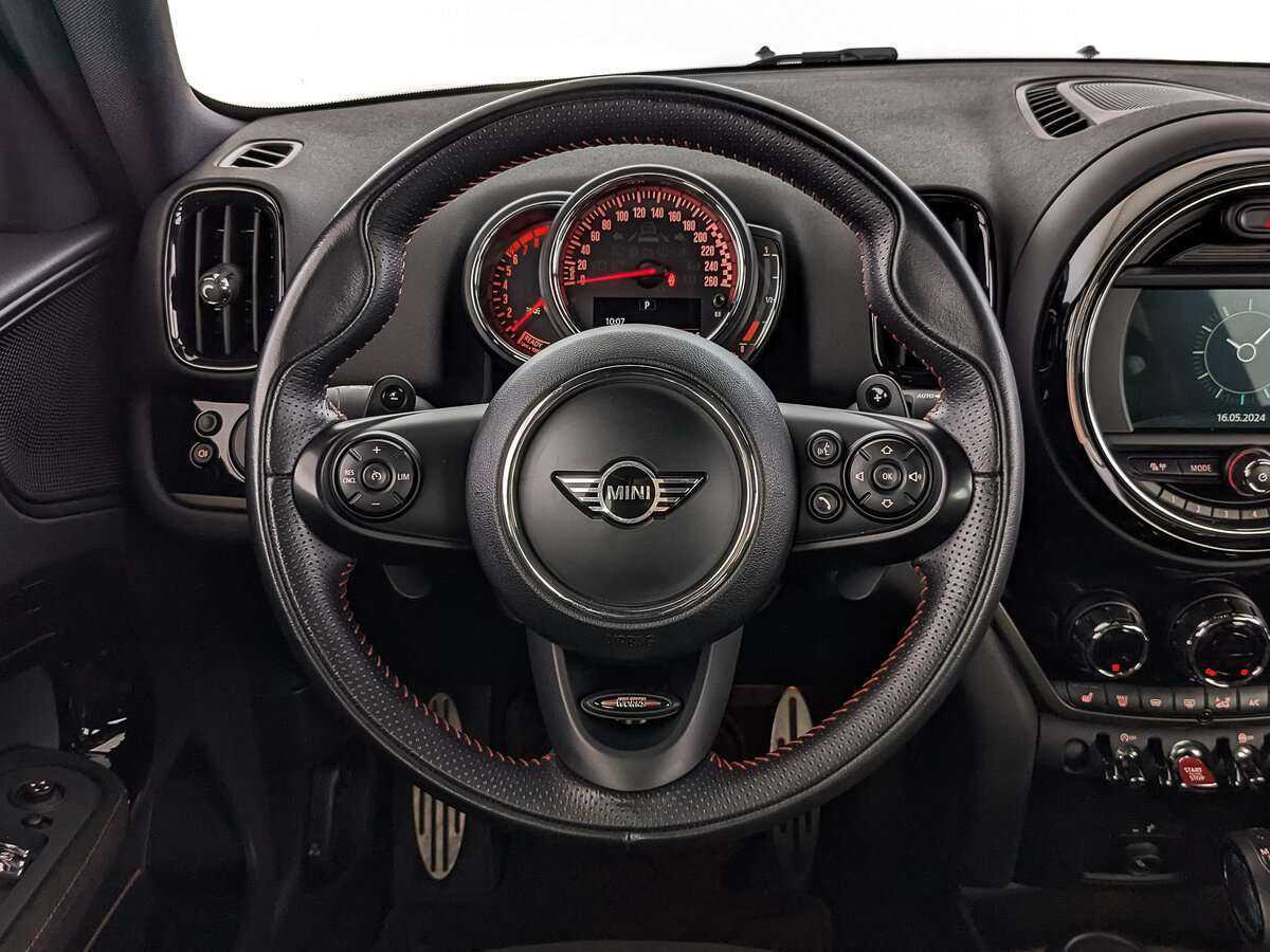 Mini Countryman с пробегом — 2018 год. Фото: #18