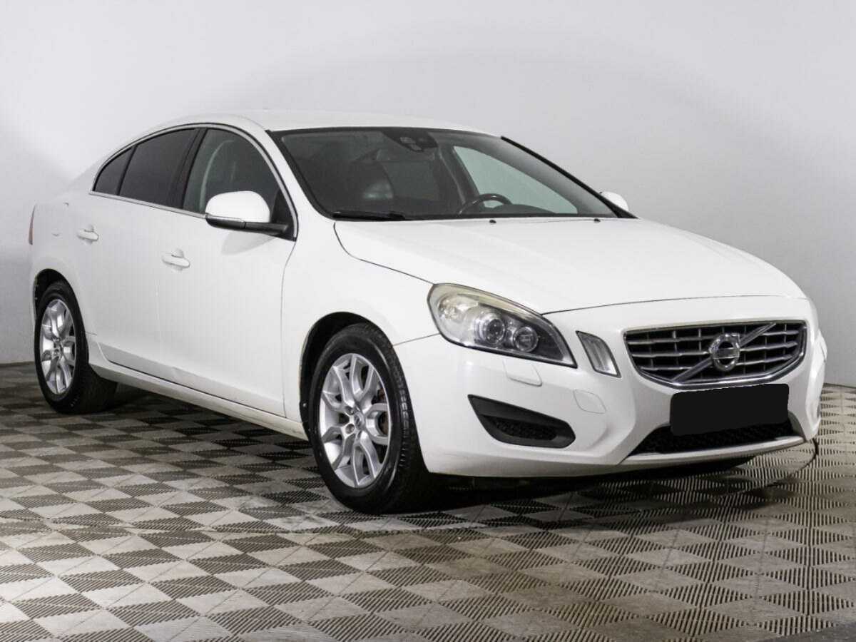 Volvo S60 с пробегом — 2012 год. Фото: #2