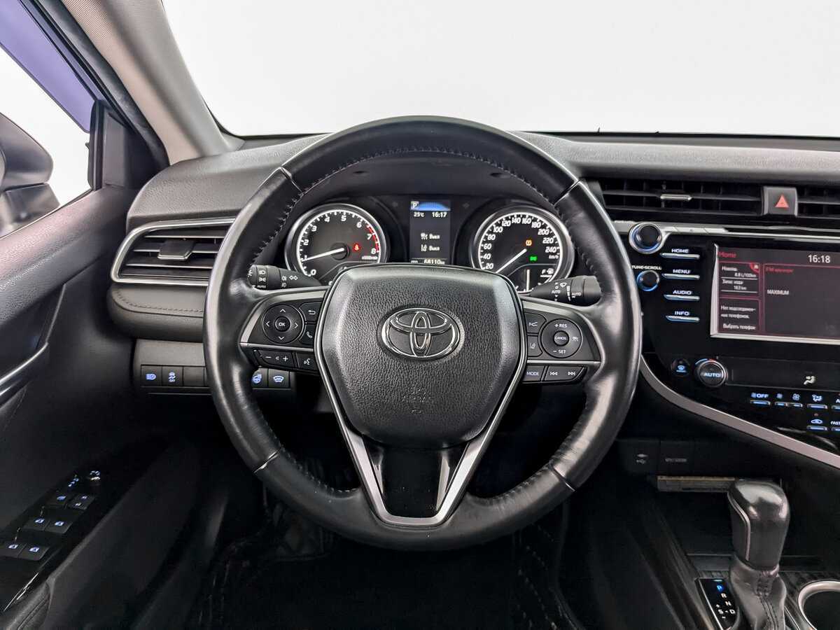 Toyota Camry с пробегом — 2021 год. Фото: #17
