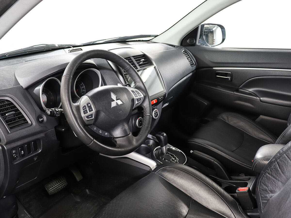 Mitsubishi ASX с пробегом — 2010 год. Фото: #13