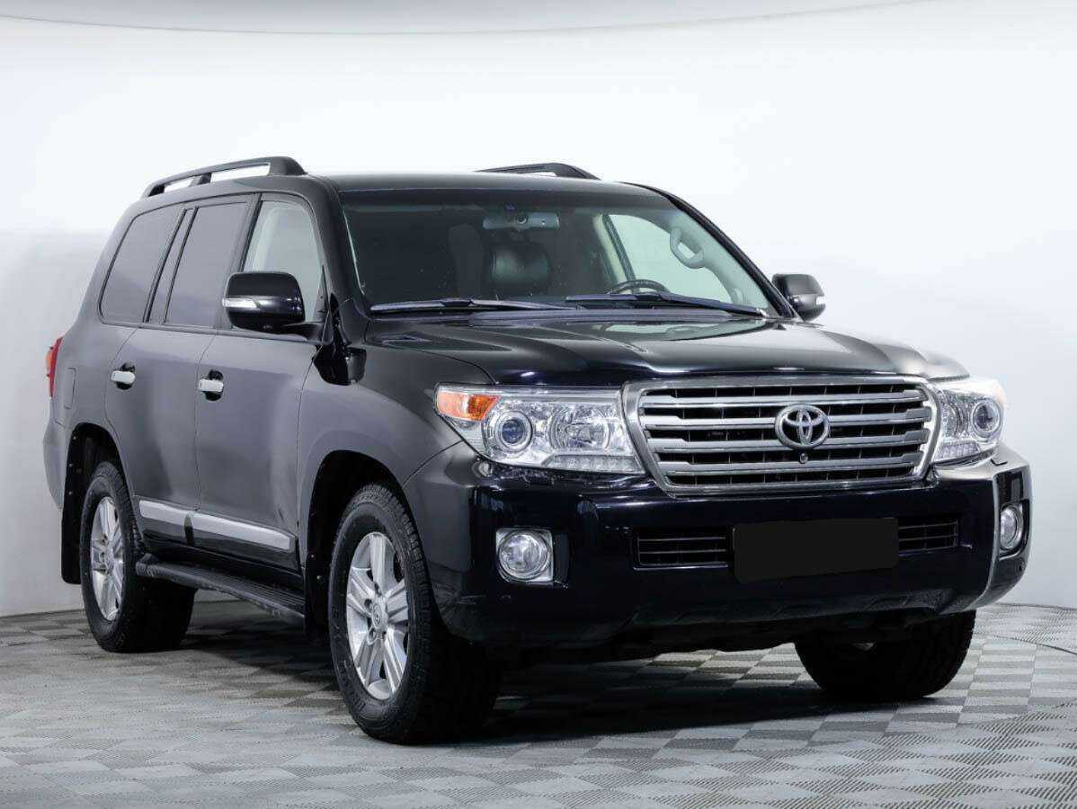 Toyota Land Cruiser с пробегом — 2012 год. Фото: #1